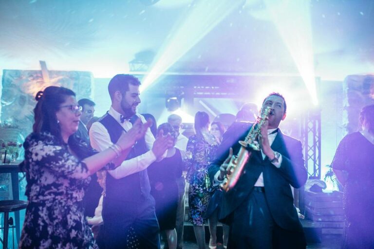 saxo en fiesta
